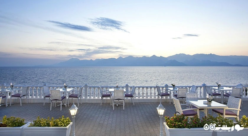 فضای باز رستوران بلانچ تراس